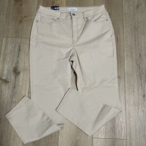 Crown & Ivy High Rise Skinny Size 14 Lycra Stretch Cream Pebble New Jeans